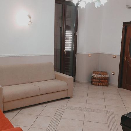 La Casa Di Mamma Apartment Napoli Ruang foto