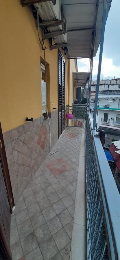 La Casa Di Mamma Apartment Napoli Bagian luar foto