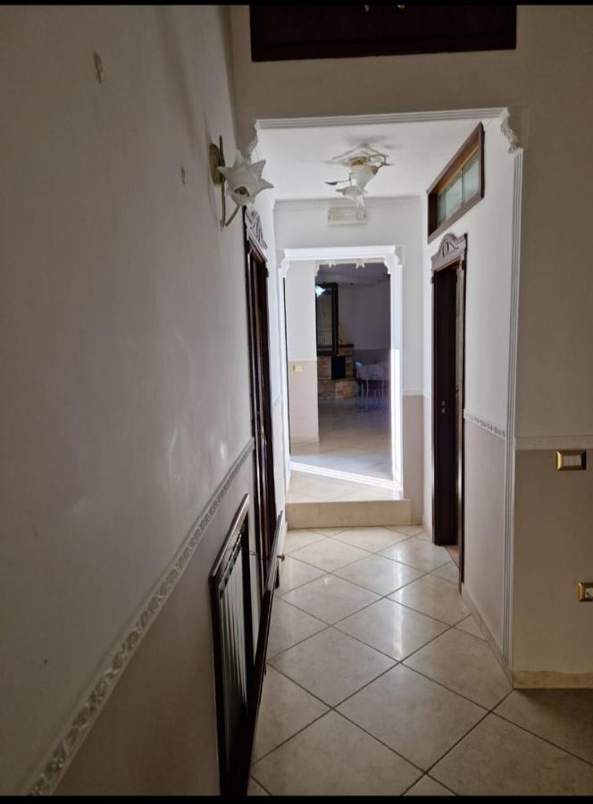 La Casa Di Mamma Apartment Napoli Bagian luar foto