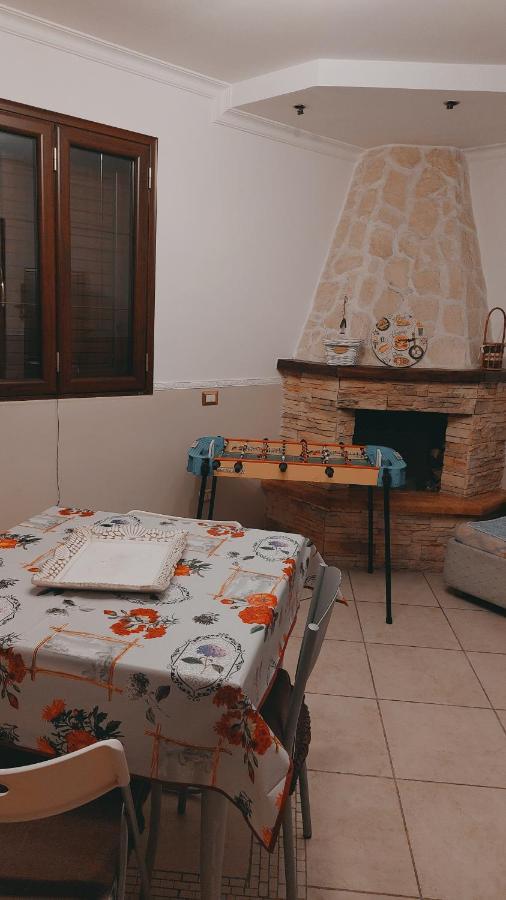 La Casa Di Mamma Apartment Napoli Bagian luar foto